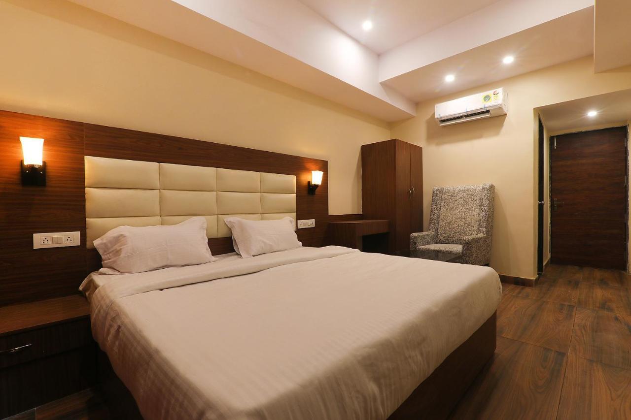Fabhotel Blueark 러크나우 외부 사진